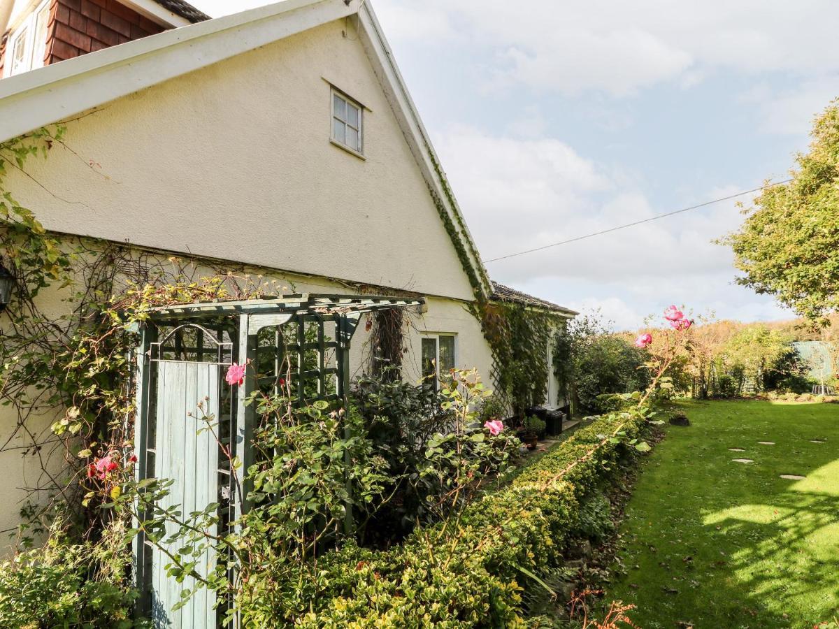 Claire'S Cottage Poughill  외부 사진